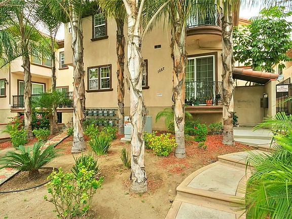 3rd image of 1027 W Angeleno Ave APT 103