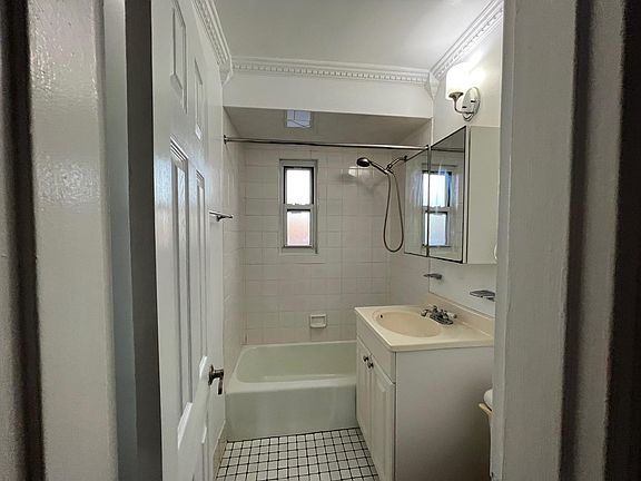 5th image of 8704 Marengo St