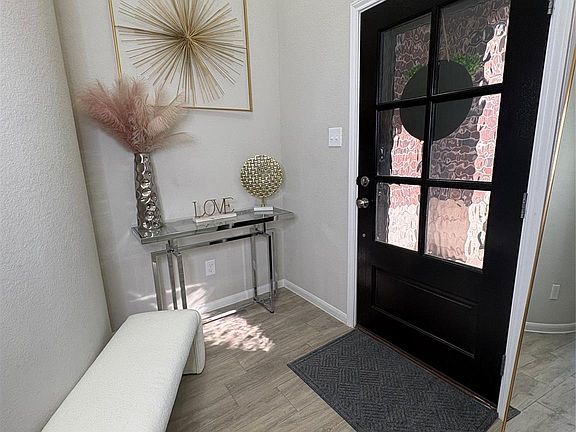 2nd image of 1239 Marvista Ln