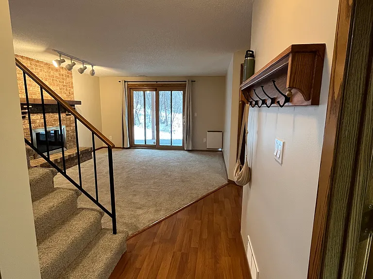 7017 Polaris Ln N — Photo 32