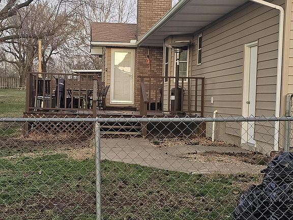 3rd image of 3345 W 20th St