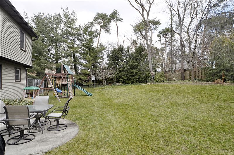 6593Pleasnatview Yard