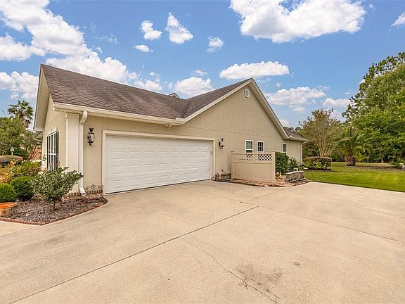 2nd image of 115 Spring Lake Cir