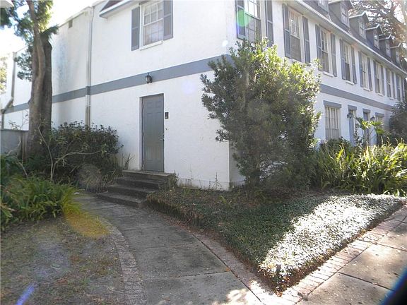 3rd image of 14408 Burgundy Sq #14408
