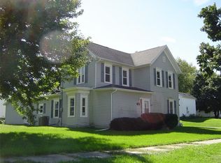 207 Prospect St Nw, Blairstown, IA --