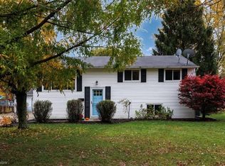 4889 Ronald Dr, North Ridgeville, OH 44039