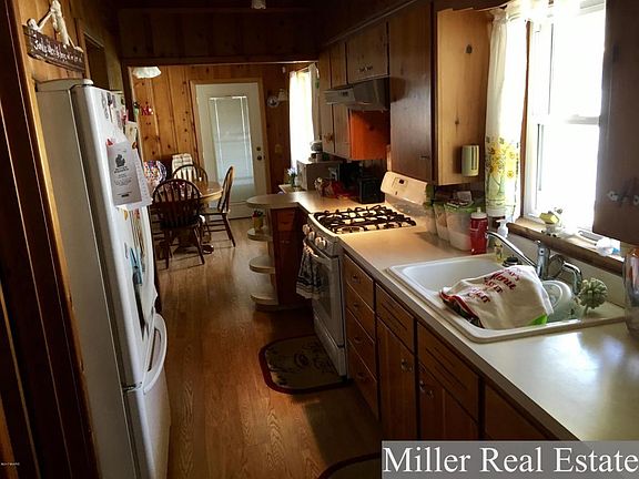 2nd image of 3104 Beatrice Ave