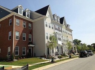 77 Linden Pl, Towson, MD 21286