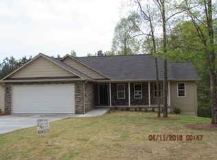 735 S Bomar Ave, Landrum, SC 29356