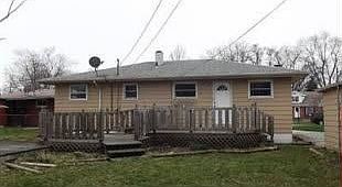 5th image of 940 W 54th Pl