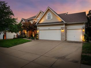 2021 Avalon Ridge Cir, Fenton, MO 63026