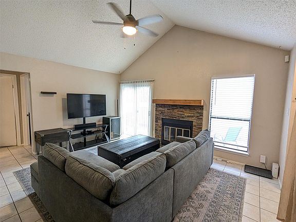 3rd image of 11609 Tallow Field Way
