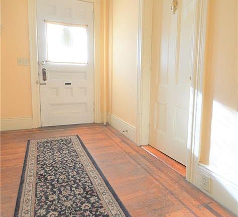 3rd image of 329 Glenwood Ave