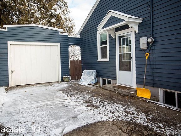 3rd image of 506 S Ave W