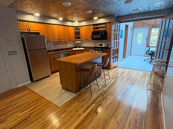 4th image of 173 W 88th St APT A