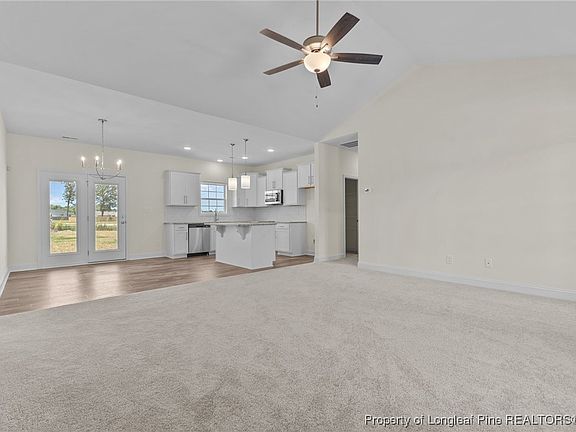 5th image of 233 Orchard Ln