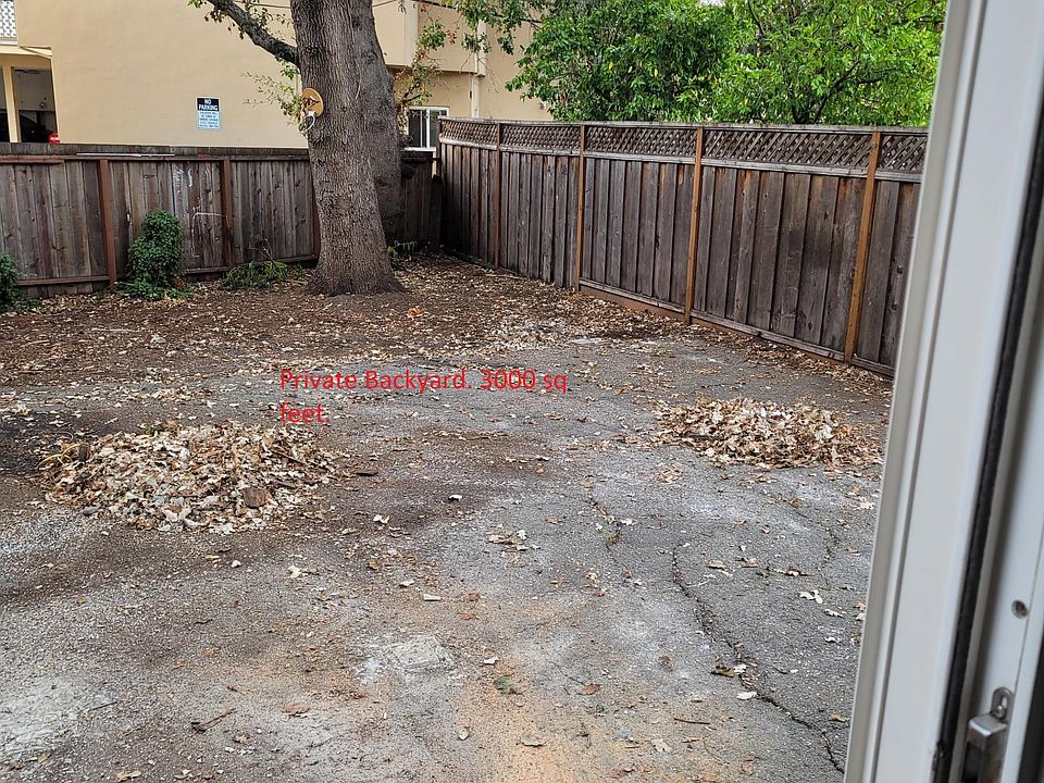 1st image of 560 Geneva Ave #2