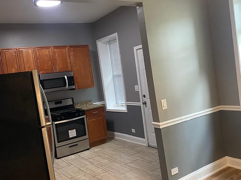 7047 S Yale Ave #1 — Photo 8