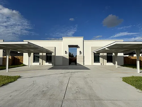 1002 Sugar Garden Dr Photo 1