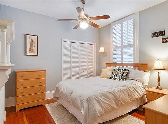 4th image of 604 Webster St