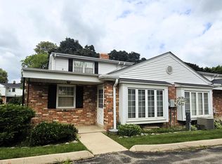 4910 W Colonial Ct, Milwaukee, WI 53220
