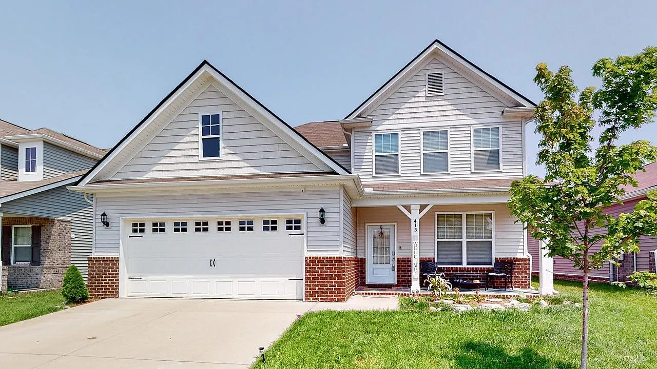 4 bed, 2476 sqft, $2,800 — Photo 1
