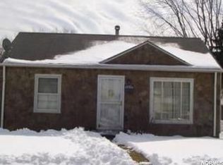 12301 Sobieski Ave, Cleveland, OH 44135