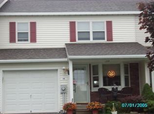 10 S Court Dr, Greenville, NY 12083