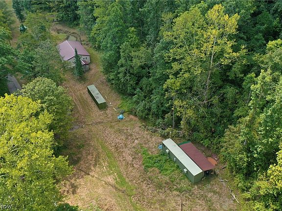 2nd image of 994 Sugarcamp Rd