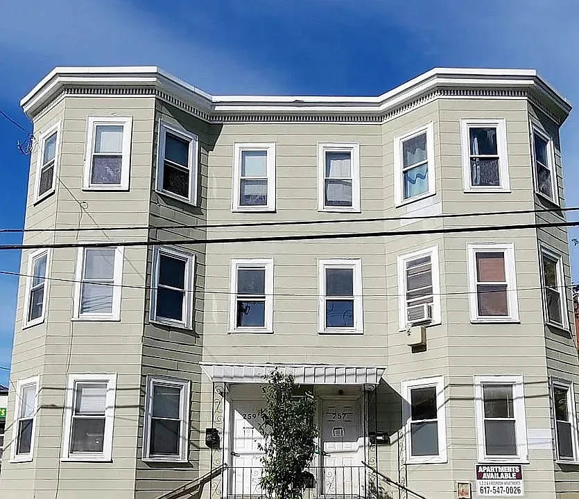 259 Beacon St #2