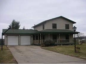 15444 Tuxedo Dr photo 1