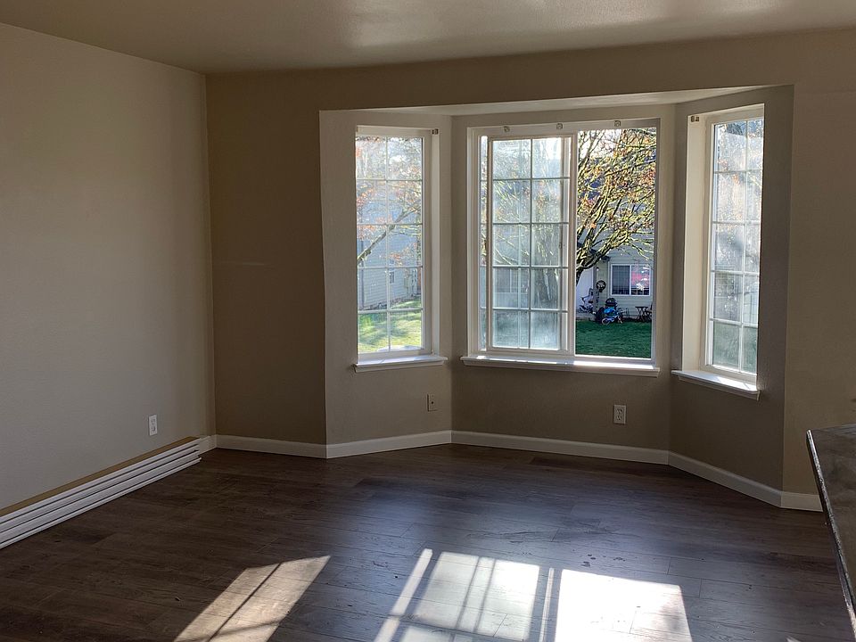 1st image of 230 Garden Ct #D