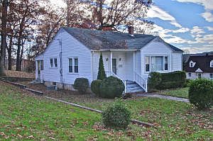 2nd image of 812 E 24th St