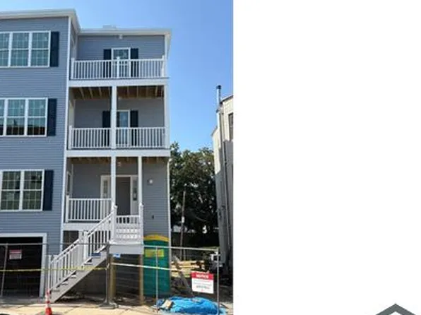 8 Norton St, Dorchester, MA