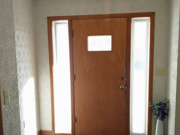 2nd image of 563 Western Dr
