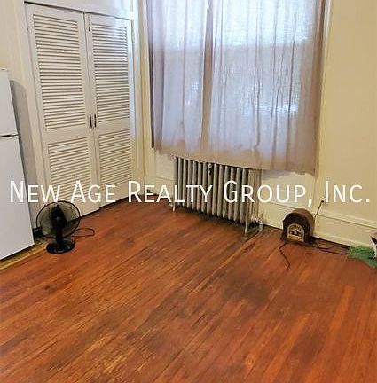 5th image of 4814 Cedar Ave APT 1F