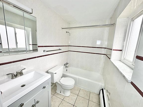 1BR (Unit 18)