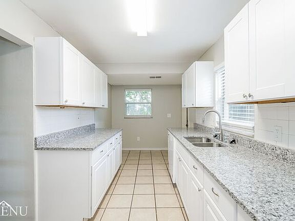 3rd image of 10907 N Arden Ave