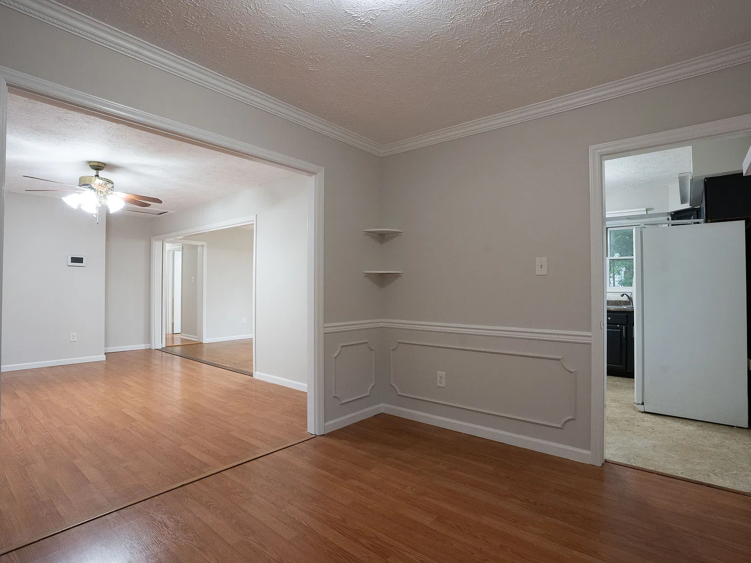3 bed, 1344 sqft, $2,300 — Photo 3