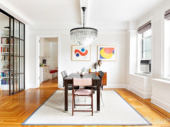 3rd image of 41 Eastern Pkwy APT 2B