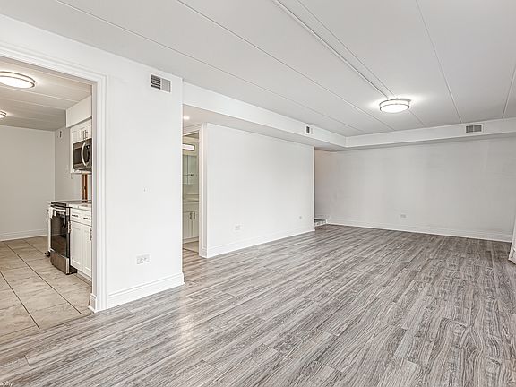 4th image of 8620 W 95th St APT 1A2