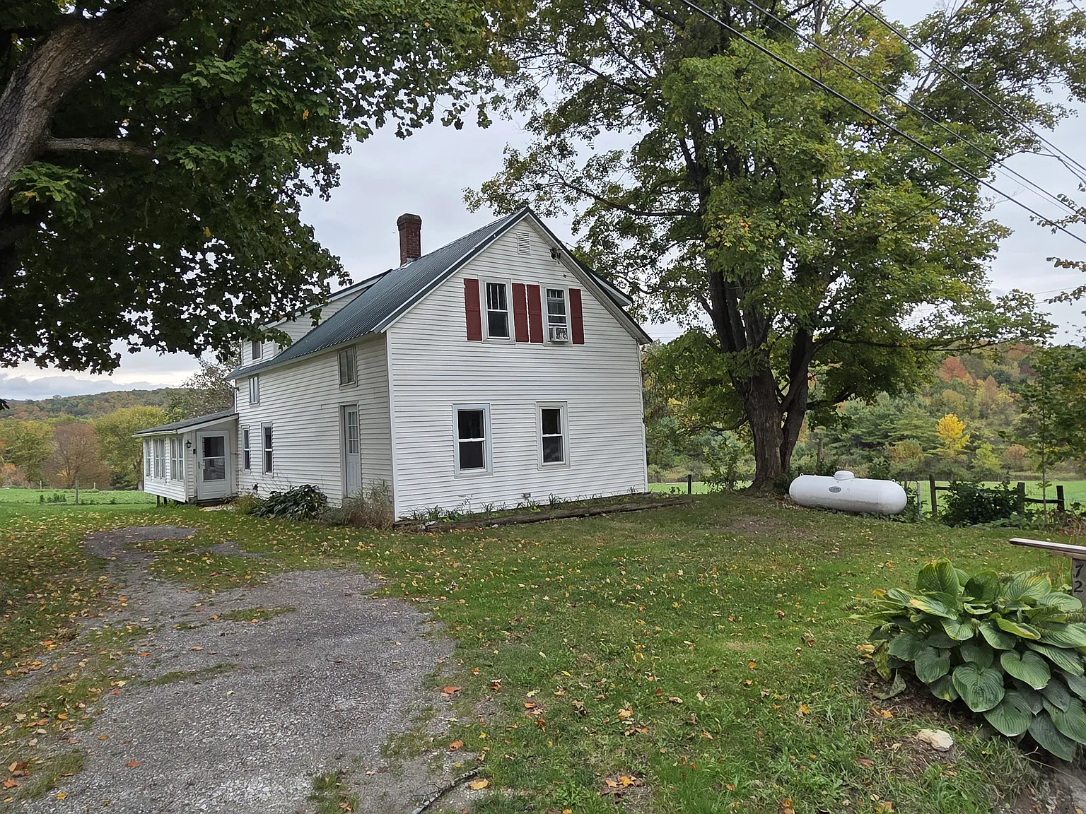 2 bed, $2,400 — Photo 2