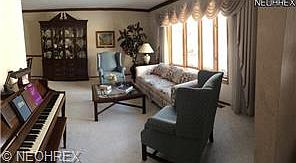 4th image of 10153 S Bexley Cir