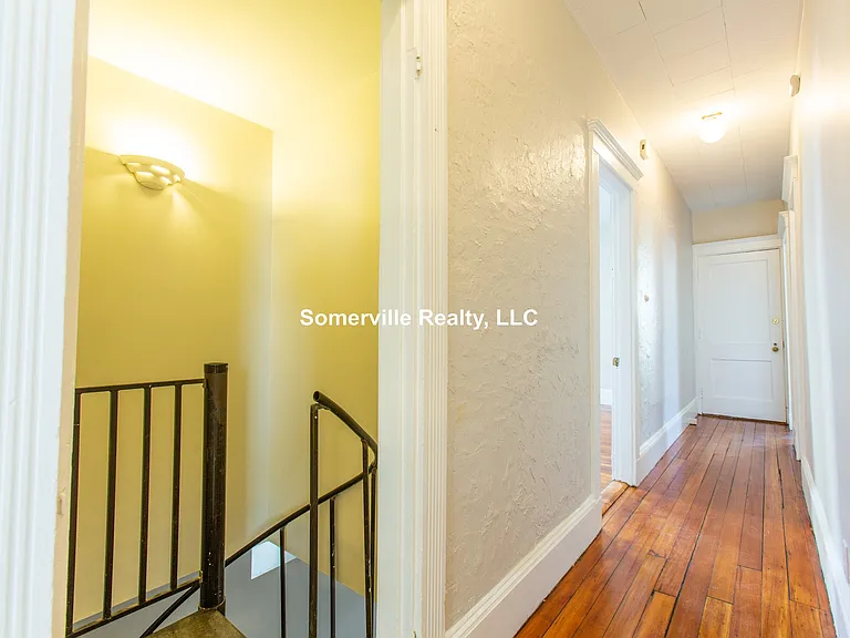 25 Ashford St #1 — Photo 9