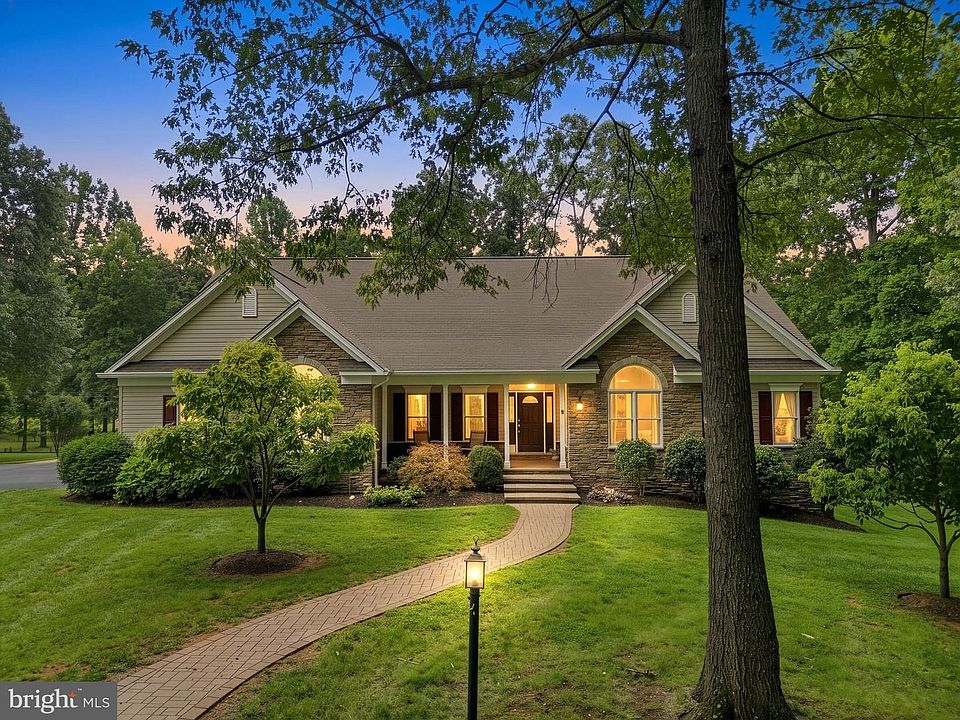 1st image of 8244 Still Pond Ln