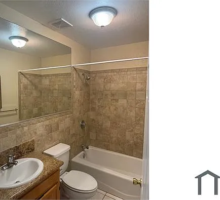 1276 W 39th St #2 — Photo 6