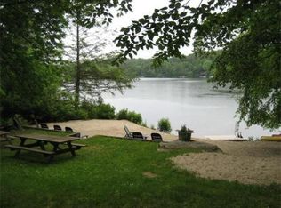 7 Lakewood Trl, Sturbridge, MA 01518