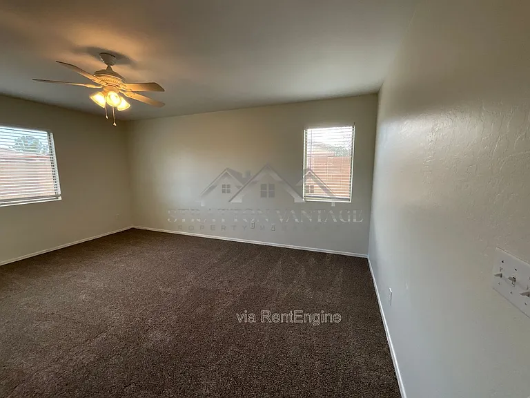 25654 W Satellite Ln — Photo 42