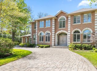 22 Valloncliffe Rd, Markham, ON L3T 2W8