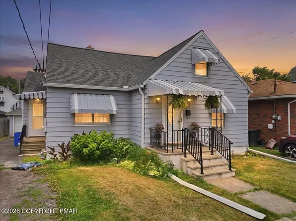 293 Lyndwood Ave, Hanover Township, PA 18706